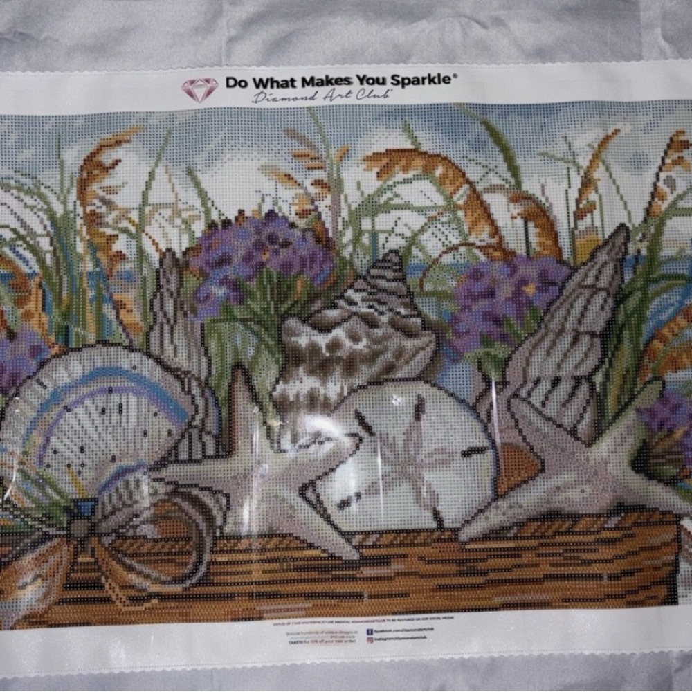 Seashell and Starfish Diamond Art Kit: Shell Basket
